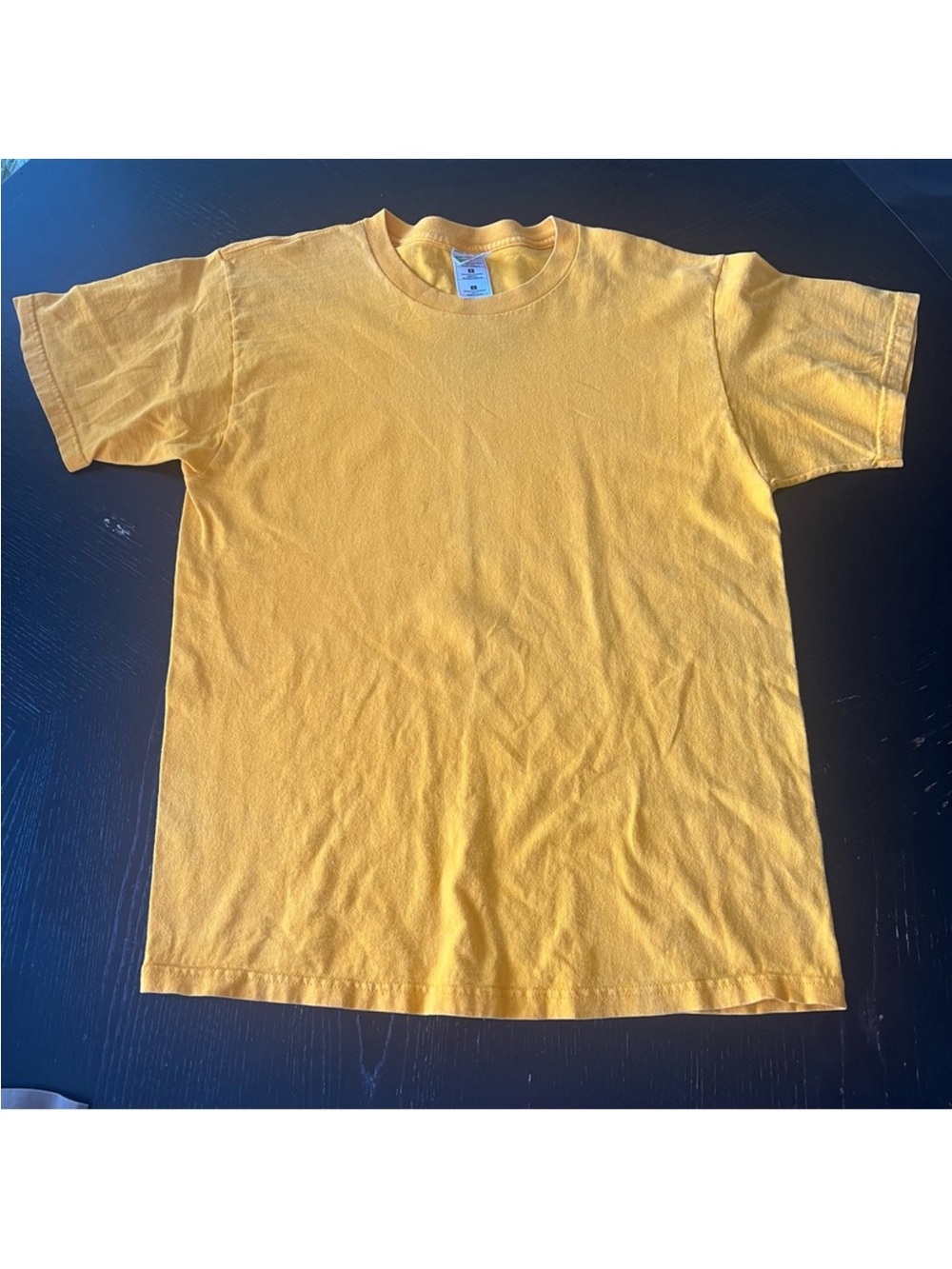 ✅ Fruit of the Loom Solid yellow gold T-Shirt EUC